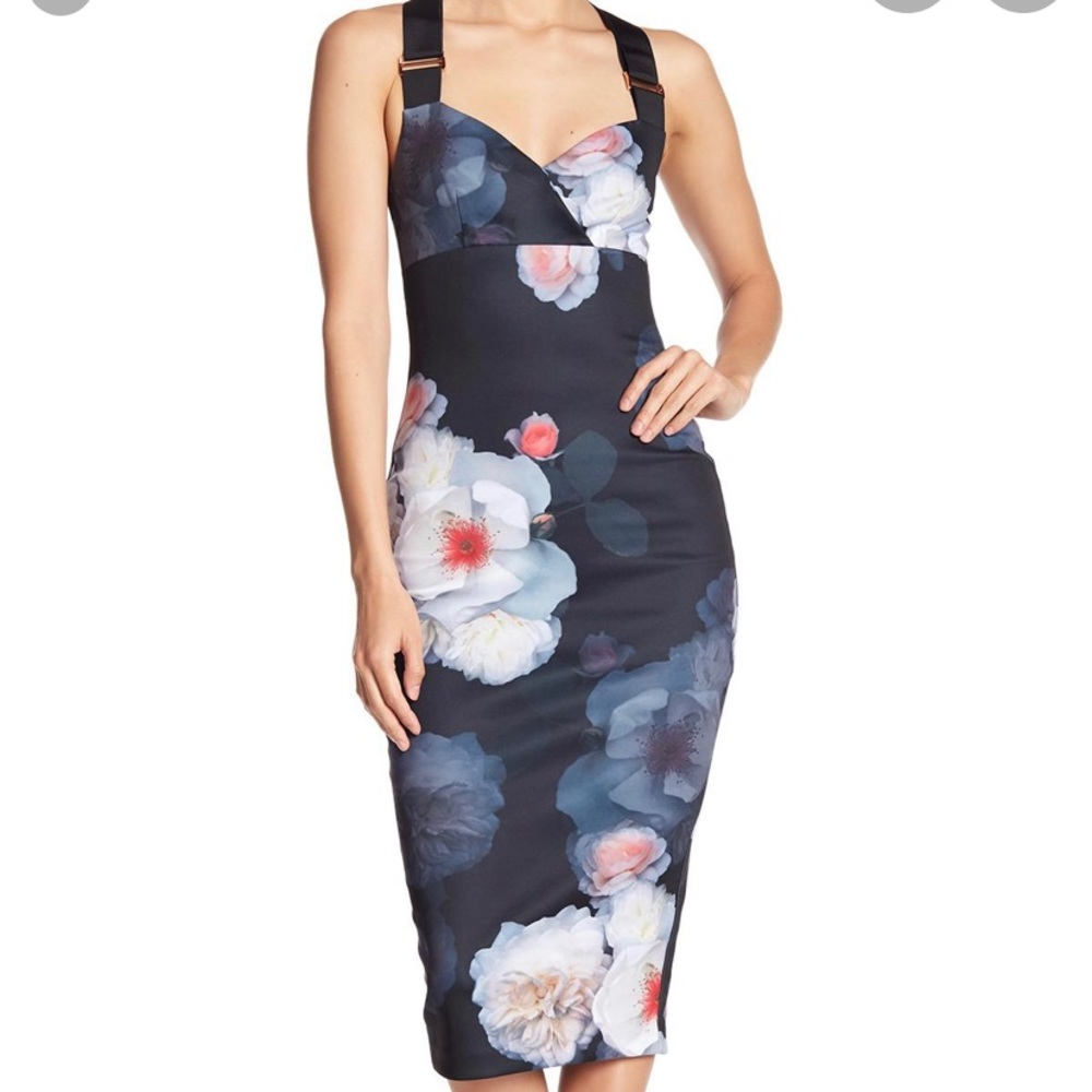$295 Ted Baker London Chelsea Floral Bodycon M